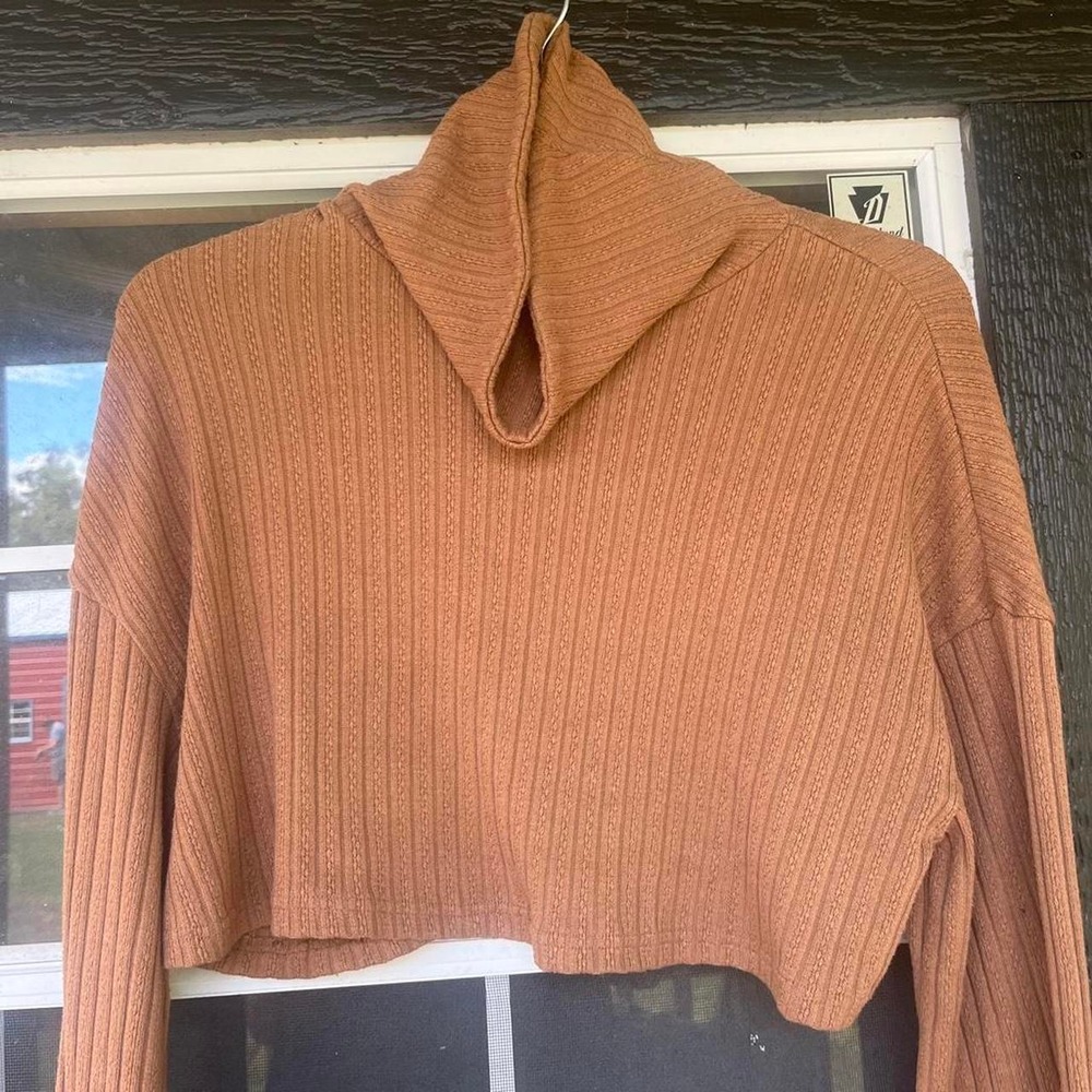 tan ribbed knit cropped sweater